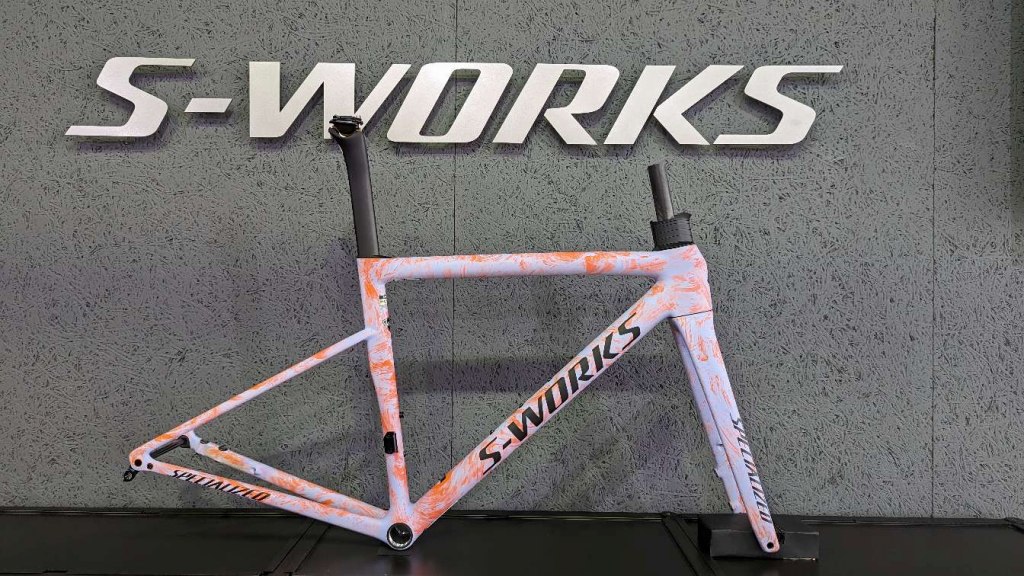 緊急入荷！ S-Works Tarmac SL8 | ブログ | 岡山県で唯一のSPECIALIZED 